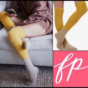 FREE PEOPLE FUZZY HIGH SOCKS